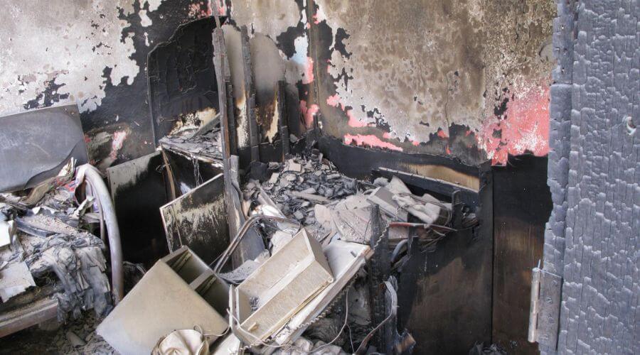 Why choose water damage restoration service for storm damage restoration in Minneapolis